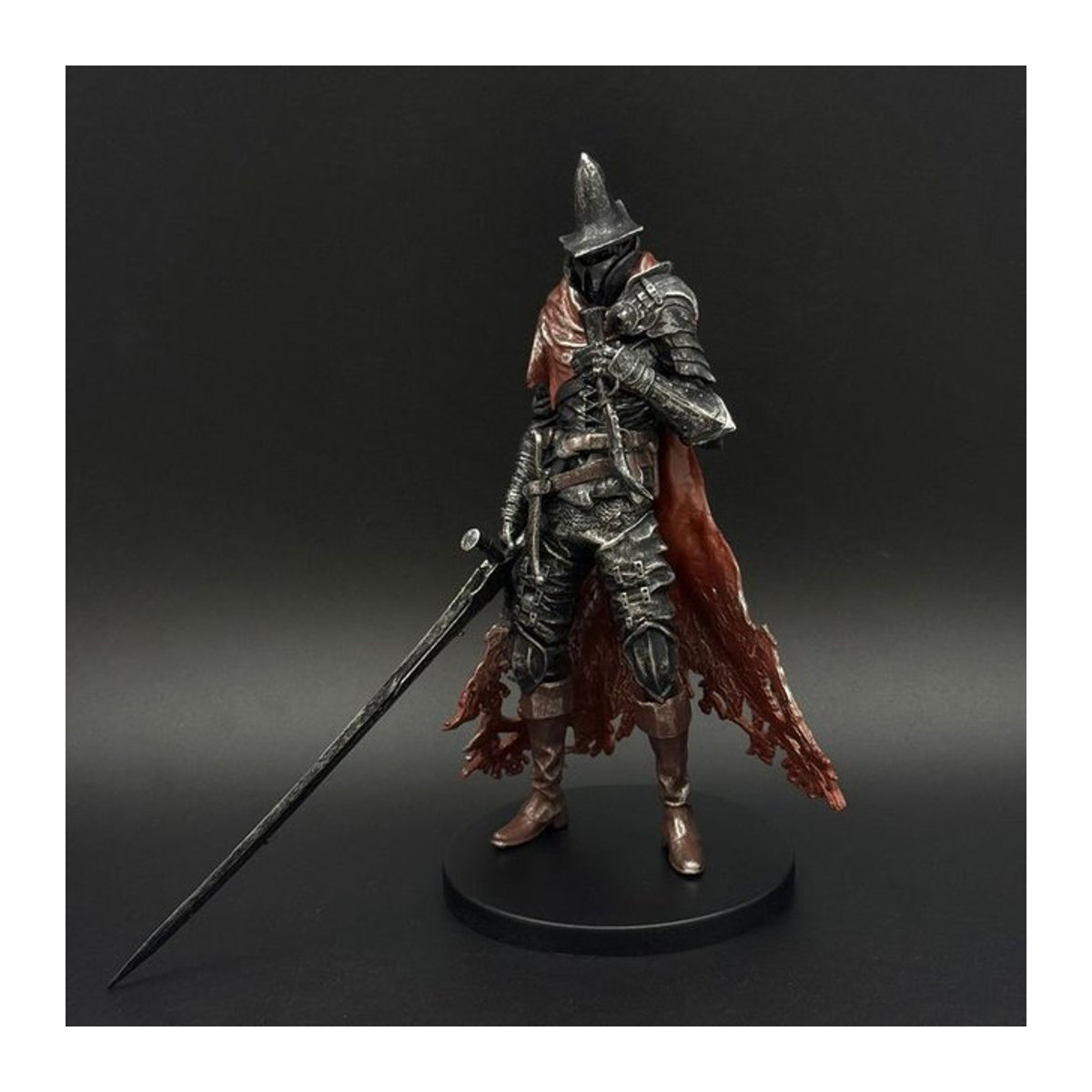 Bandai Dark Souls III Abyss Watchers Captain Of The Undead Legion Of Farron Figur in Schwarz aus Kunstharz - Bild 1