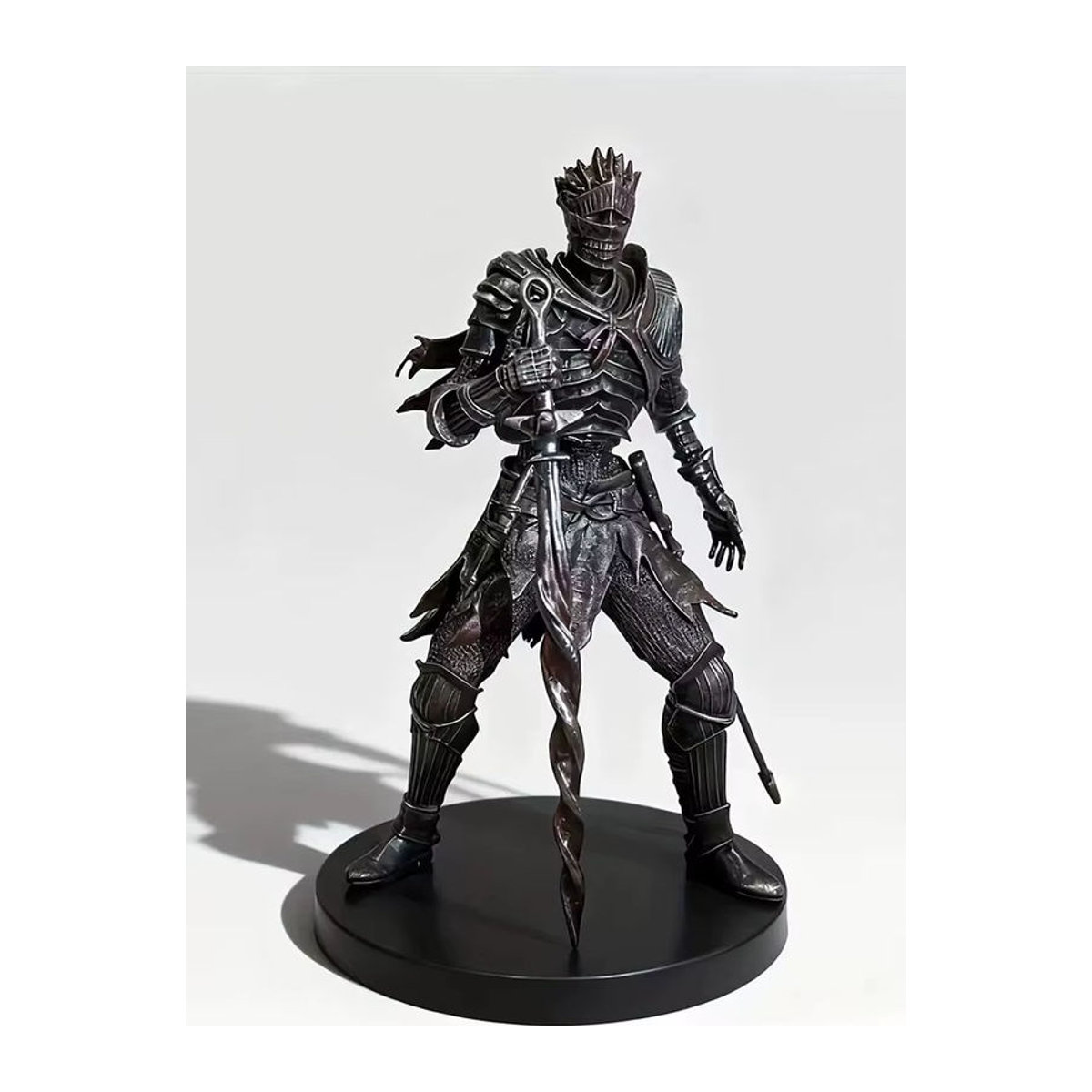 Bandai Dark Souls Soul of Cinder Actionfigur, Schwarz, Höhe: 18 cm - Bild 6