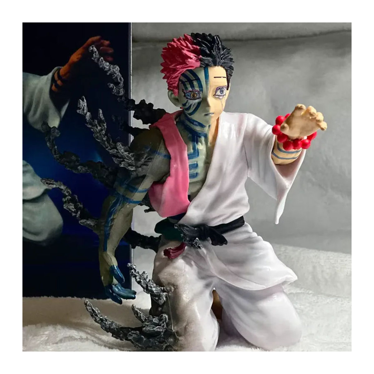 Bandai Demon Slayer Akaza Anime Actionfigur aus Kunststoff in Mehrfarbig - Bild 3