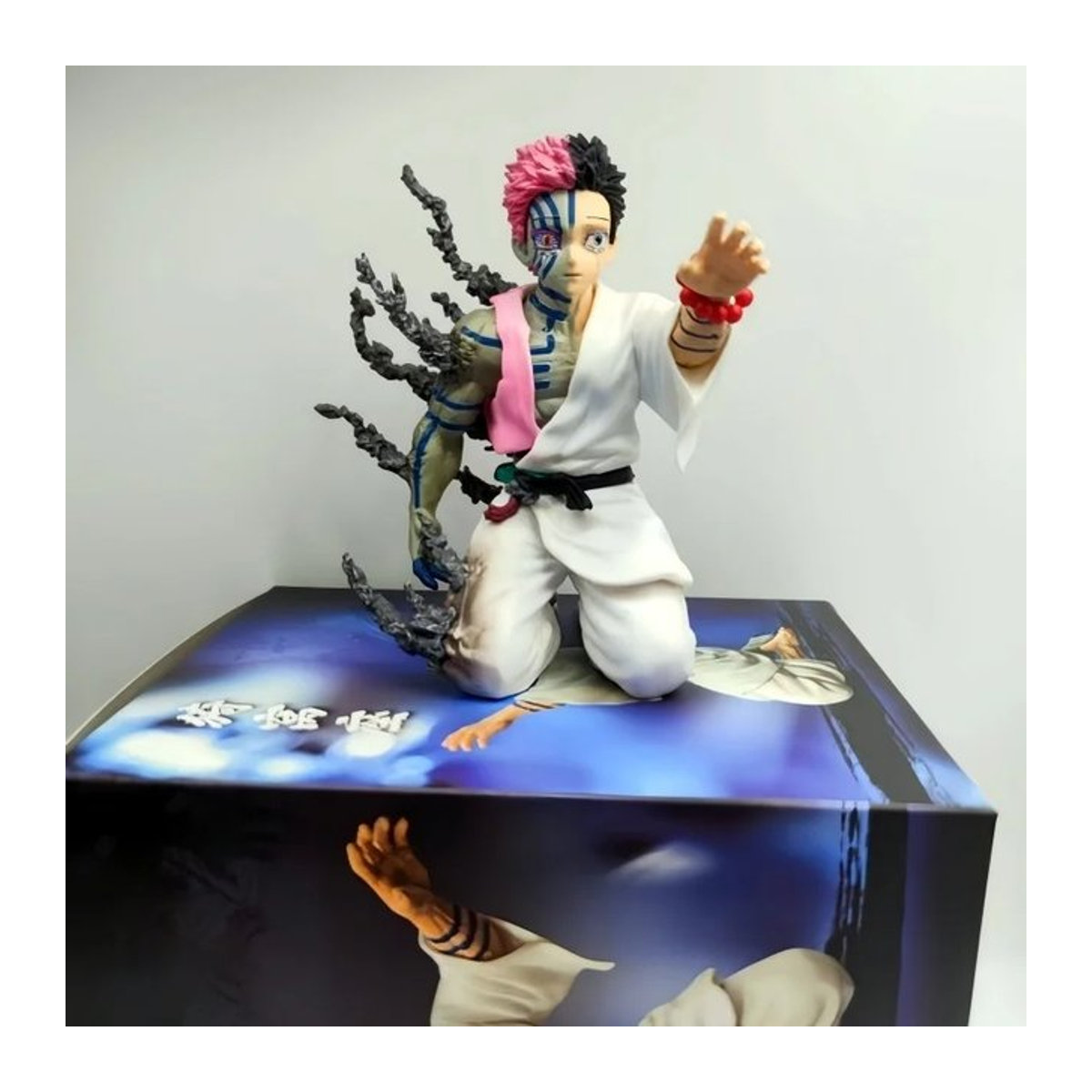 Bandai Demon Slayer Akaza Anime Actionfigur aus Kunststoff, mehrfarbig, Höhe: 14 cm - Bild 1