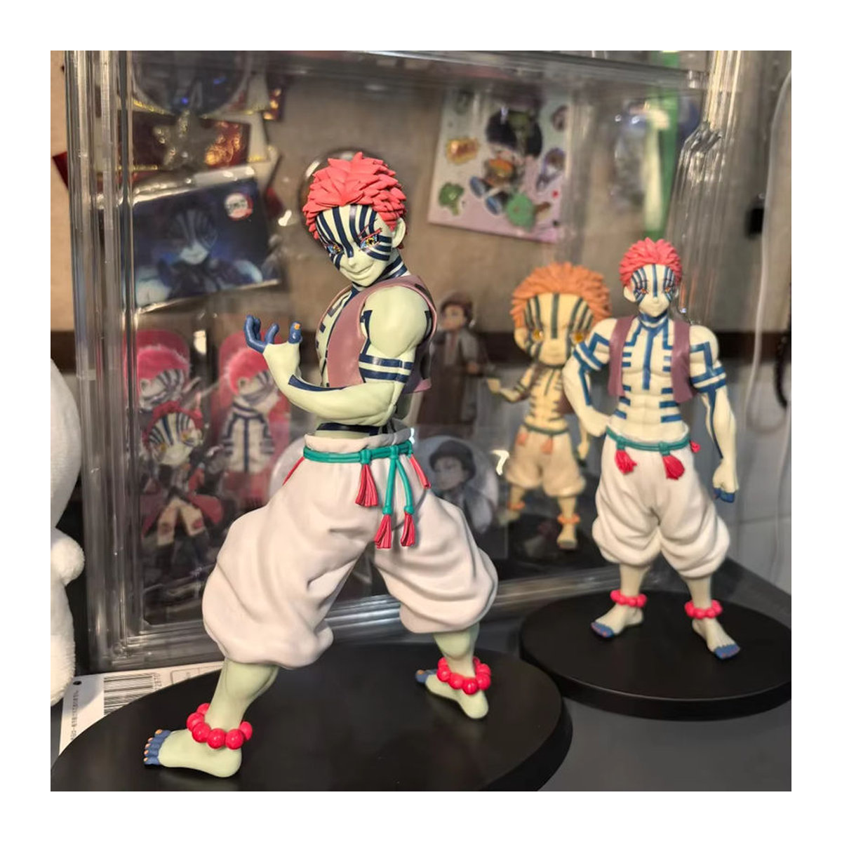 Bandai Demon Slayer Akaza Hakuji Anime-Figur aus Kunststoff, mehrfarbig, Desktop-Ornament und Actionfigur - Bild 4
