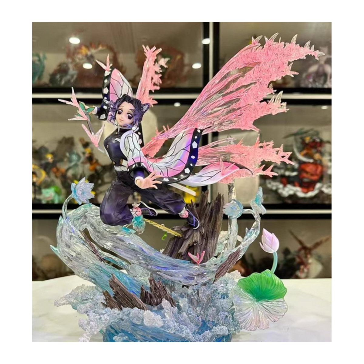Bandai Demon Slayer Anime-Figur Kochou Shinobu Insekten-Säule, mehrfarbig, Höhe: 33 cm - Bild 1