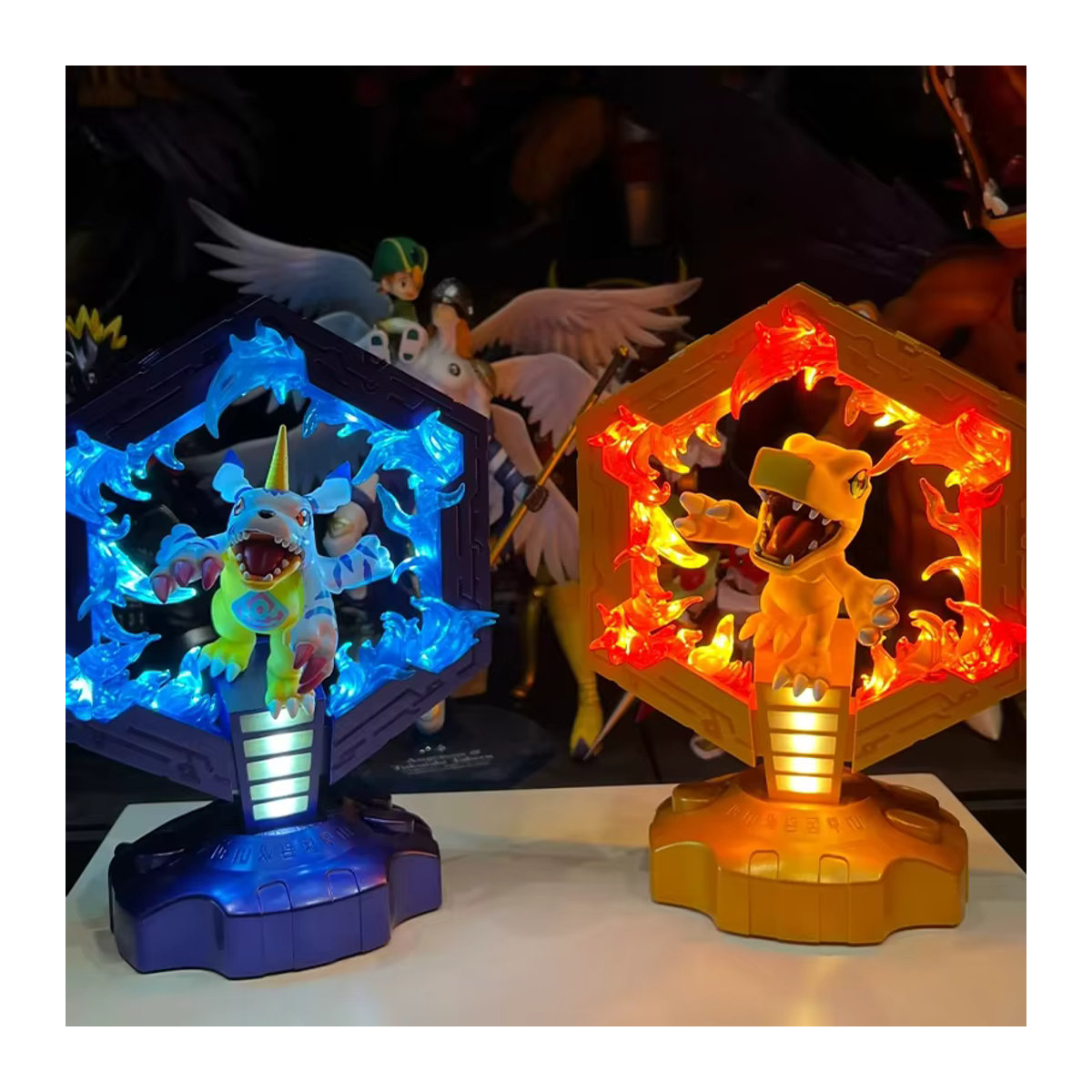 Bandai Digimon Adventure Agumon und Gabumon Anime Figuren Nachttischlampe in Bunt - Bild 1