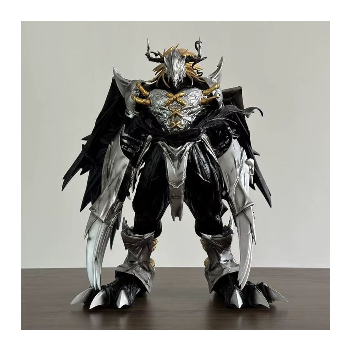 Bandai Digimon Adventure Black War Greymon Anime Figur in Schwarz, Höhe: 37 cm - Bild 2