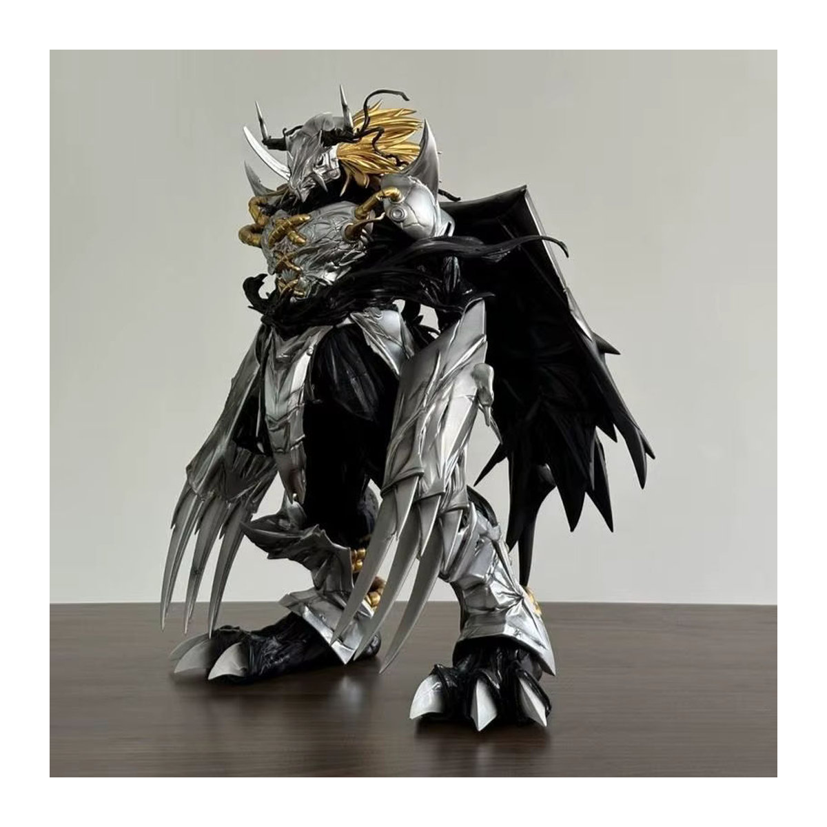 Bandai Digimon Adventure Black War Greymon Anime Figur in Schwarz, Höhe: 37 cm - Bild 3