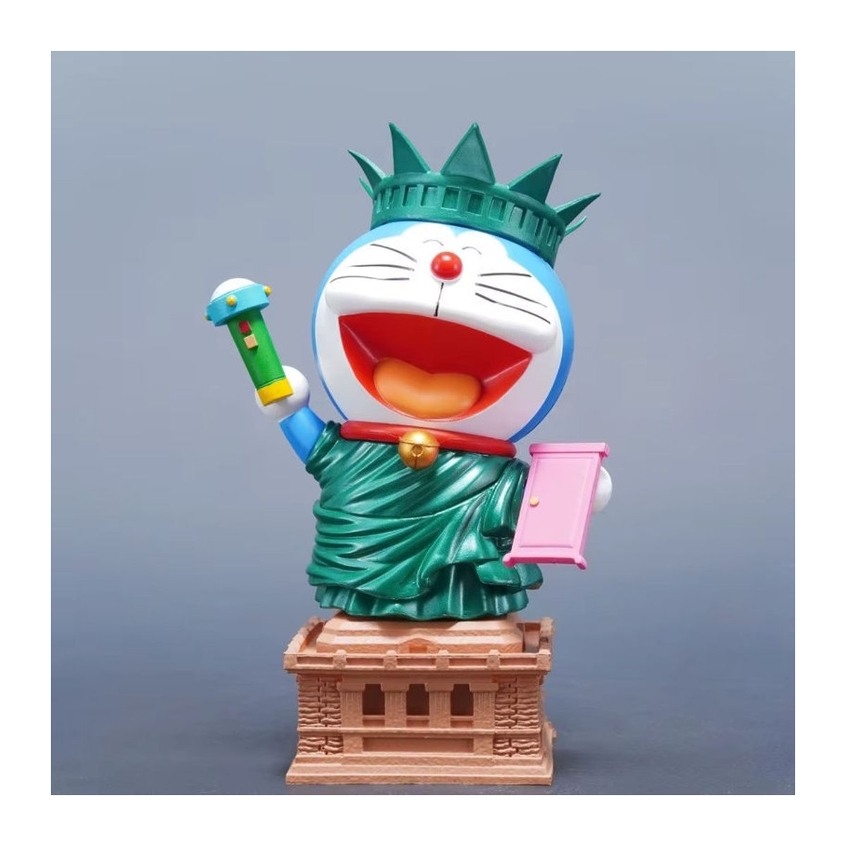 Bandai Doraemon Anime Figur in Blau, PVC Sammelmodell als Dekoration, Höhe: 20 cm - Bild 2
