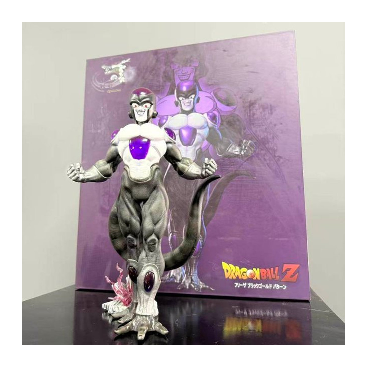 Bandai Dragon Ball Anime Actionfigur Frieza Endform in Weiß aus Kunststoff - Bild 1