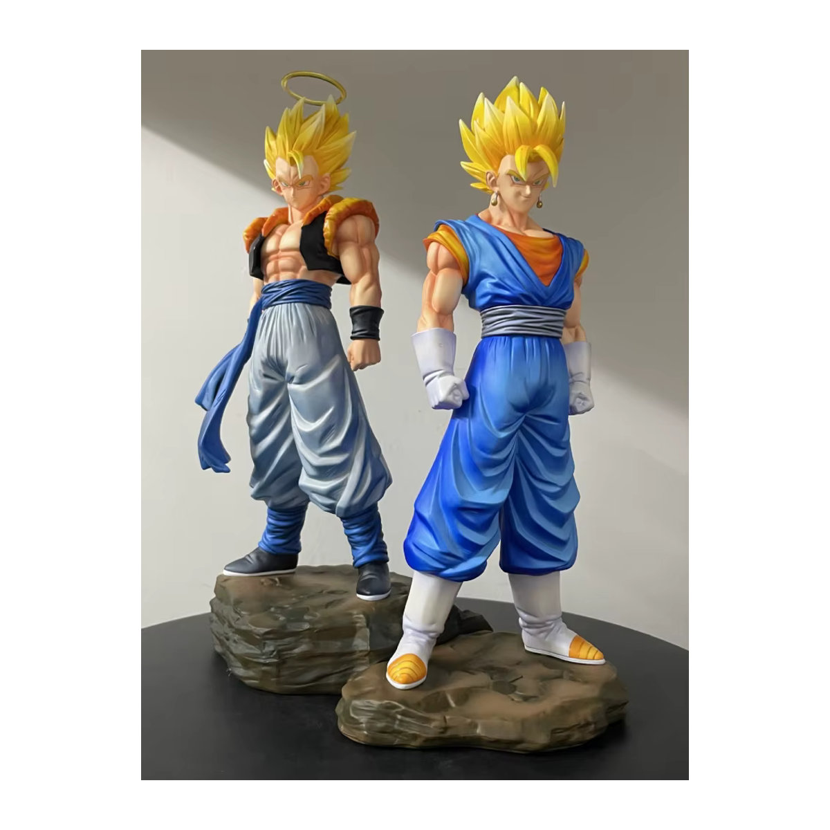 Bandai Dragon Ball Anime-Figuren Gogeta und Vegito in stehender Pose, mehrfarbige PVC-Statuen zur Desktop-Dekoration, Höhe: 30 cm und 28,5 cm - Bild 4