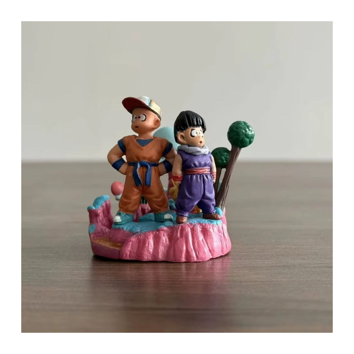 Bandai Dragon Ball Anime Figuren Krillin und Gohan PVC Statuen als mehrfarbige Sammlerfiguren und Desktop-Ornamente, Höhe: 6 cm - Bild 2