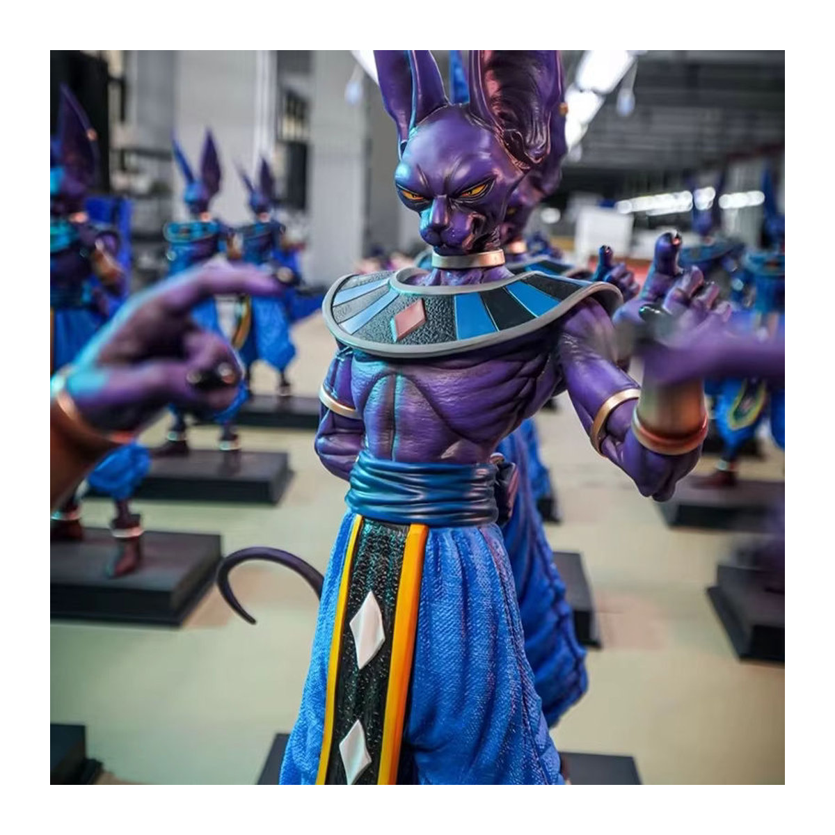 Bandai Dragon Ball Beerus Actionfigur Lila, Statue des Zerstörers Gottes, Höhe: 53 cm - Bild 2