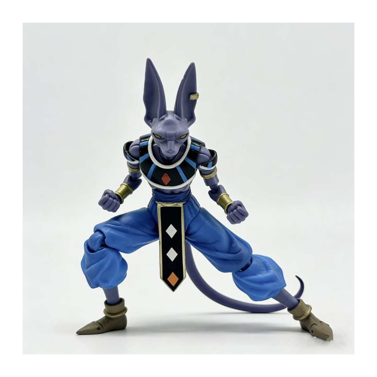 Bandai Dragon Ball Beerus Gott der Zerstörung Actionfigur in Lila - Bild 1