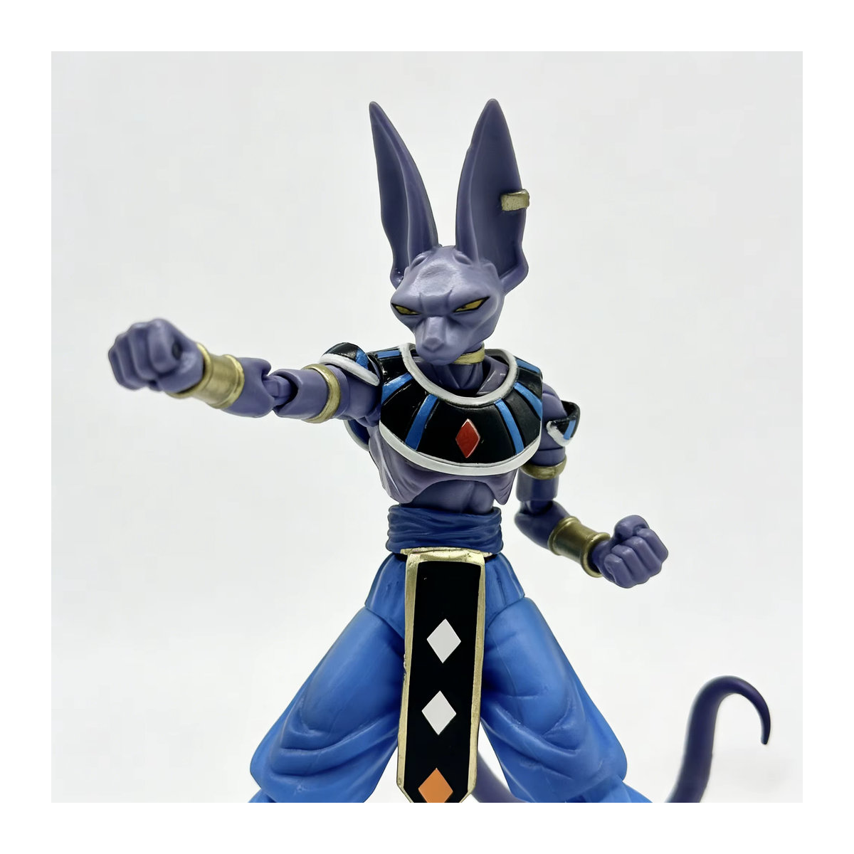 Bandai Dragon Ball Beerus Gott der Zerstörung Actionfigur in Lila - Bild 2