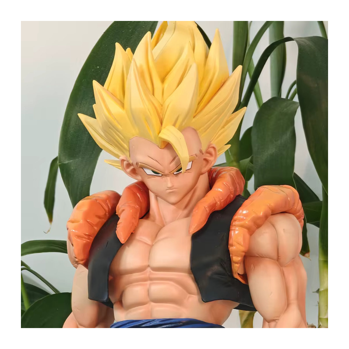 Bandai Dragon Ball Gogeta Super Saiyan Anime-Figur in Gelb und Mehrfarbig aus Kunststoff - Bild 2