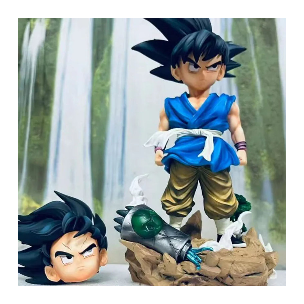 Bandai Dragon Ball GT Goku Actionfigur aus Kunststoff, mehrfarbige Anime-Statue, Höhe: 26 cm - Bild 1