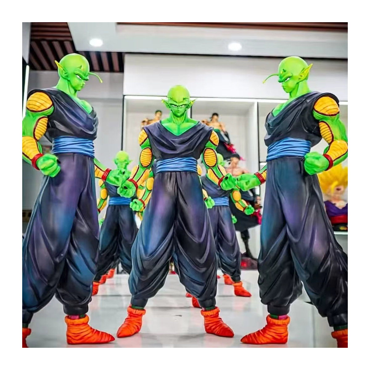 Bandai Dragon Ball Piccolo Actionfigur aus Kunststoff mit austauschbaren Händen, mehrfarbig, Höhe: 37 cm - Bild 2