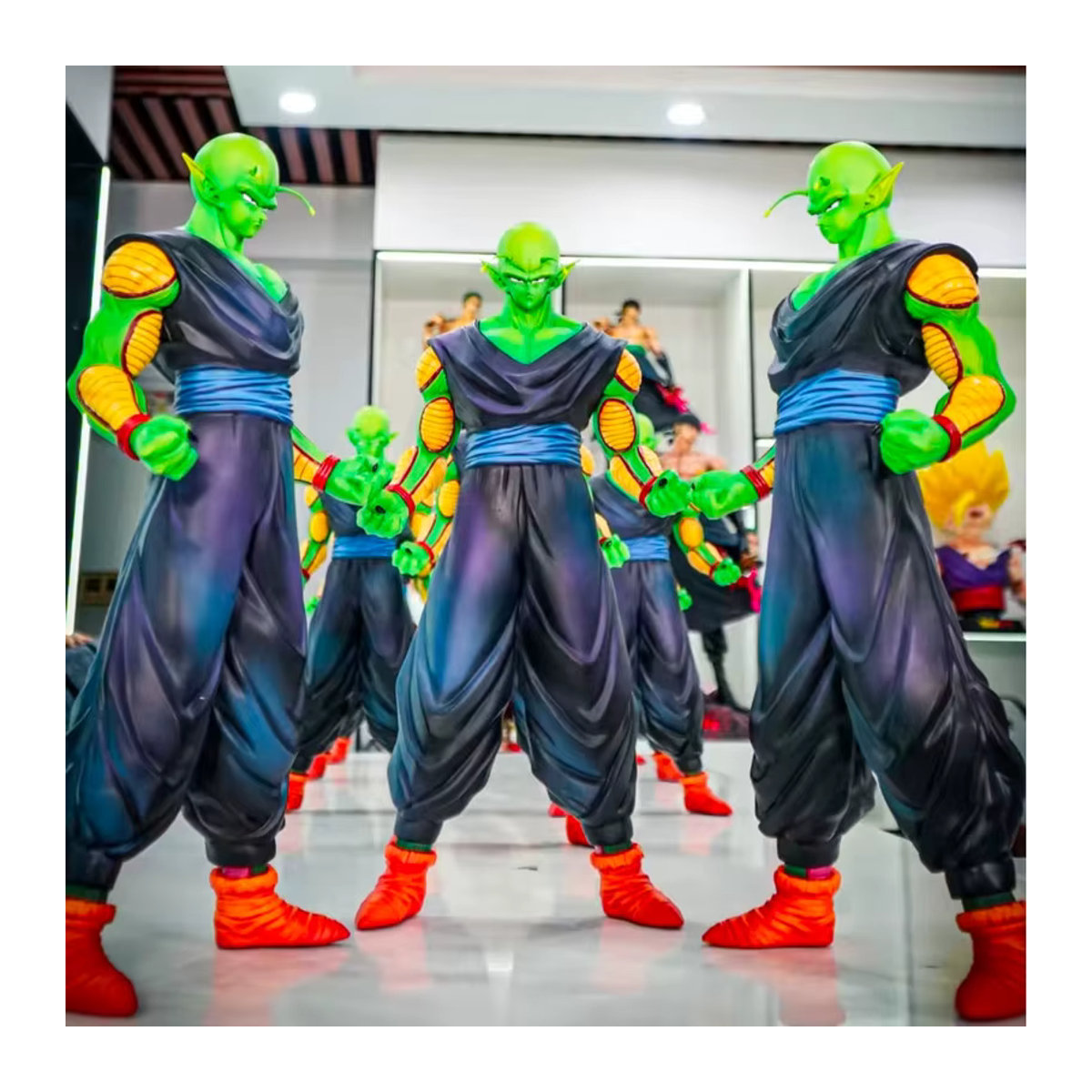 Bandai Dragon Ball Piccolo Actionfigur mit austauschbaren Händen, grün, Höhe: 36 cm - Bild 2