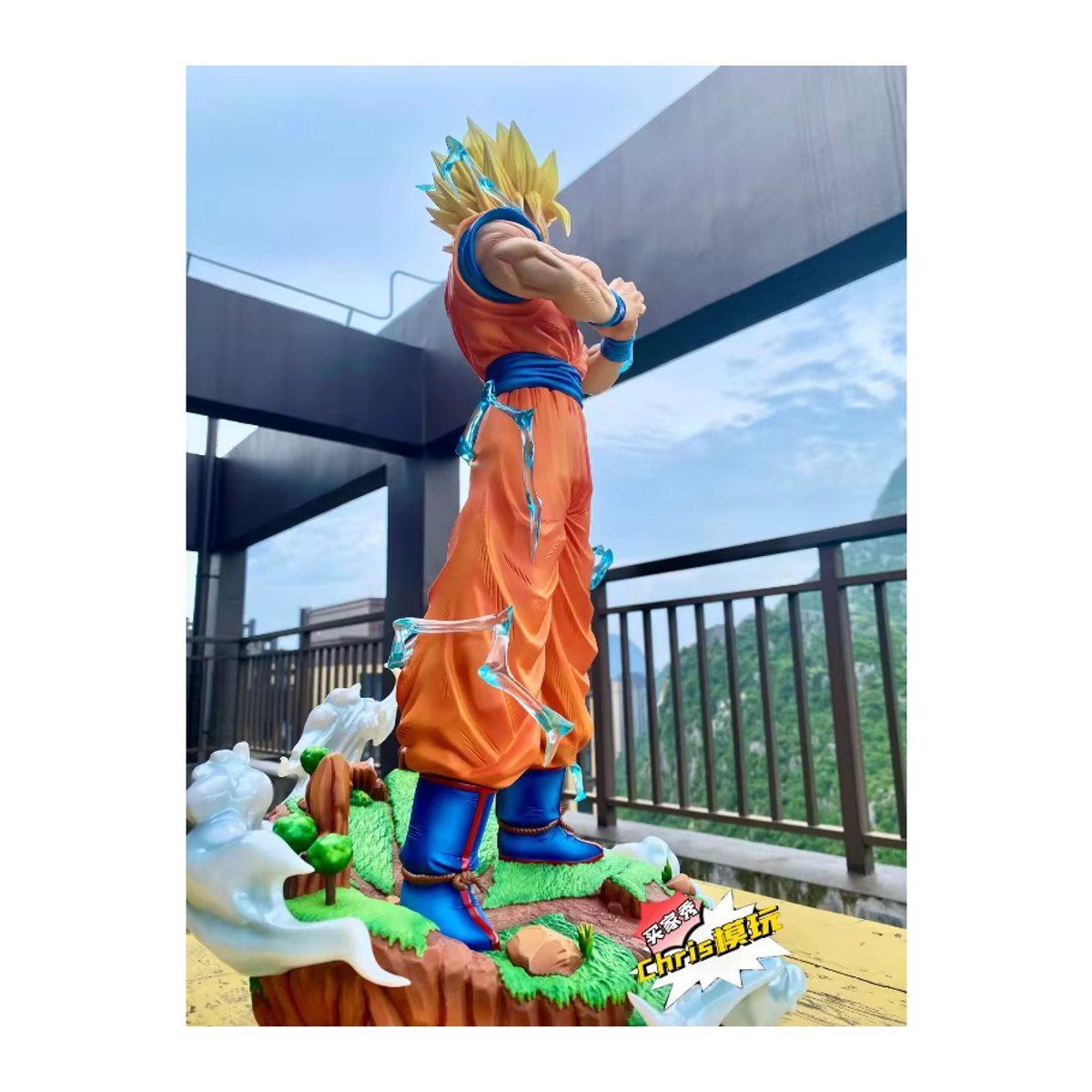 Bandai Dragon Ball Son Goku Super Saiyajin Anime Figur aus Kunstharz, mehrfarbig, Höhe: 58 cm - Bild 4