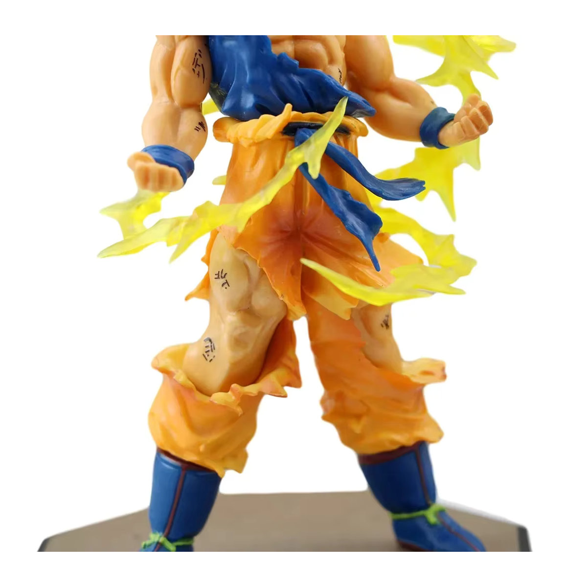 Bandai Dragon Ball Son Goku Super Saiyajin Figur, mehrfarbig, Höhe: 17 cm - Bild 4