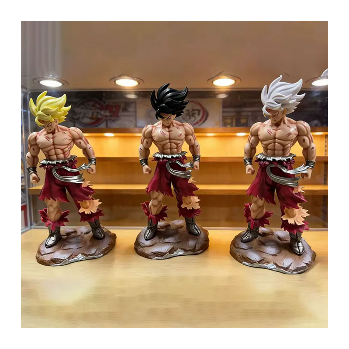 Bandai Dragon Ball Son Goku Super Saiyan Actionfigur, mehrfarbig, Höhe: 22 cm - Bild 3