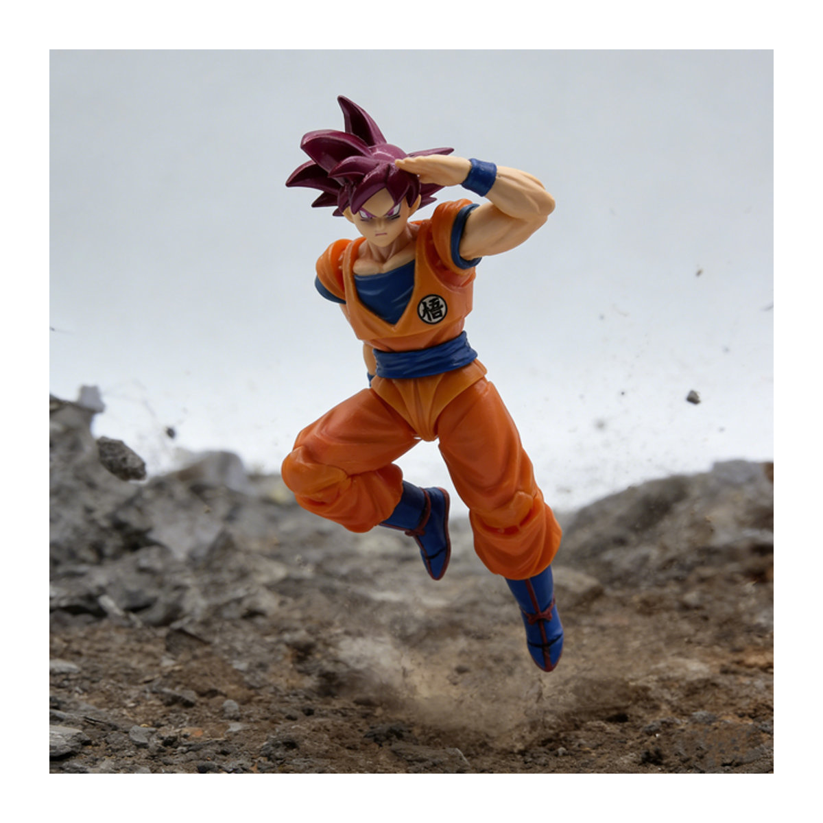 Bandai Dragon Ball Super Saiyajin Gott Goku Figur in Rot und Mehrfarbig aus Kunststoff - Bild 1