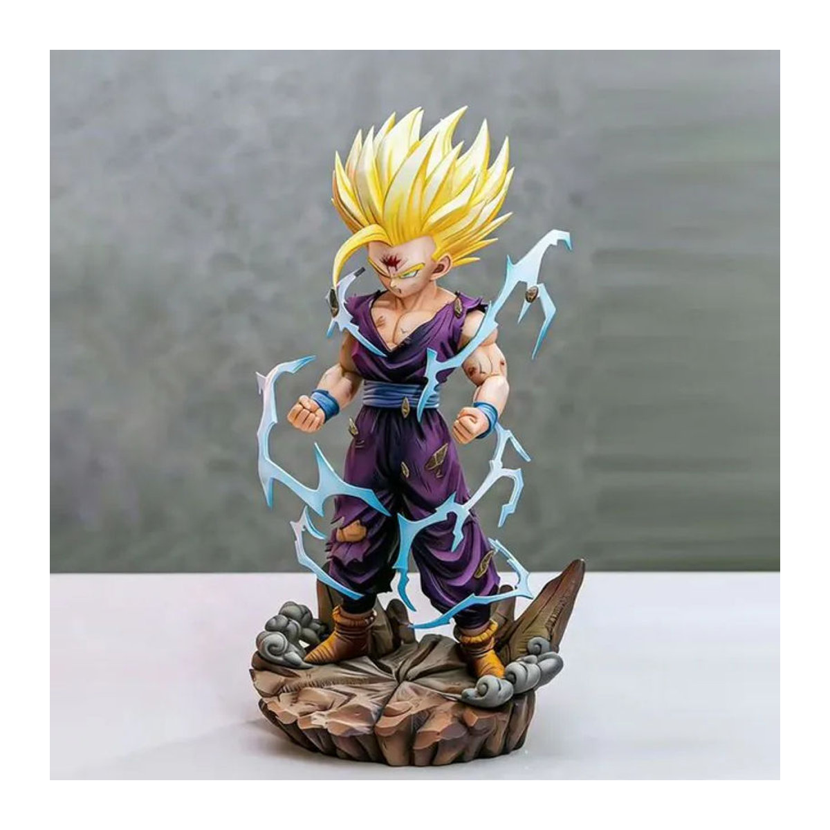 Bandai Dragon Ball Super Saiyan Two Gohan Actionfigur mit Doppel-Kopf-Skulptur aus Kunststoff, mehrfarbig - Bild 1