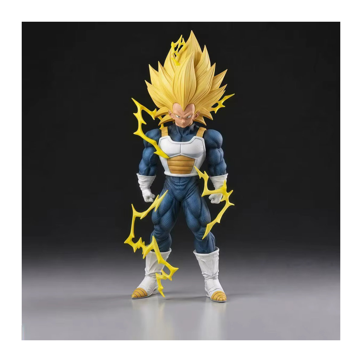 Bandai Dragon Ball Super Saiyan Vegeta Figur aus PVC in Mehrfarbig mit Spezialeffekten - Bild 4