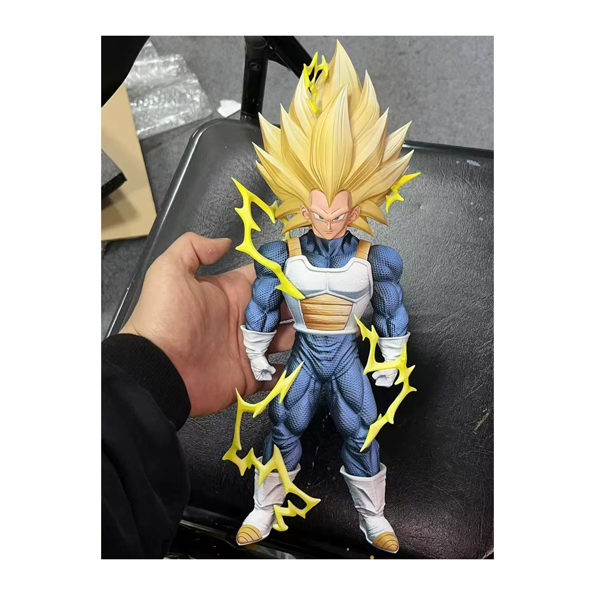 Bandai Dragon Ball Super Saiyan Vegeta Figur aus PVC in Mehrfarbig mit Spezialeffekten - Bild 6