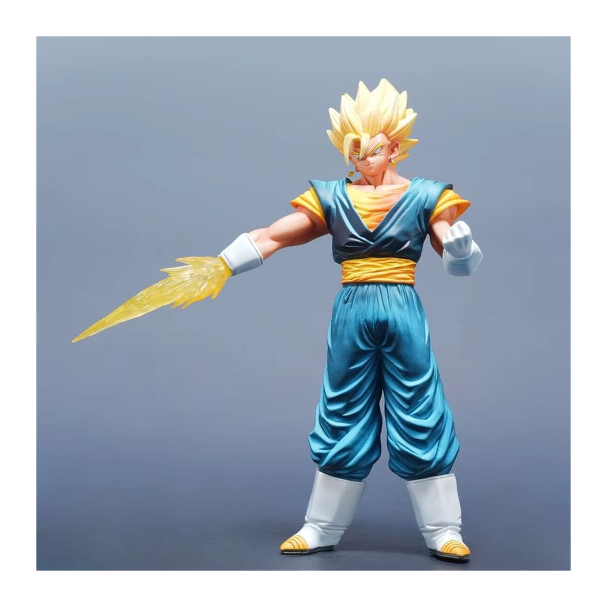 Bandai Dragon Ball Super Vegetto Actionfigur mit Lichtschwert, PVC Statue, mehrfarbig, Höhe: 29 cm - Bild 2