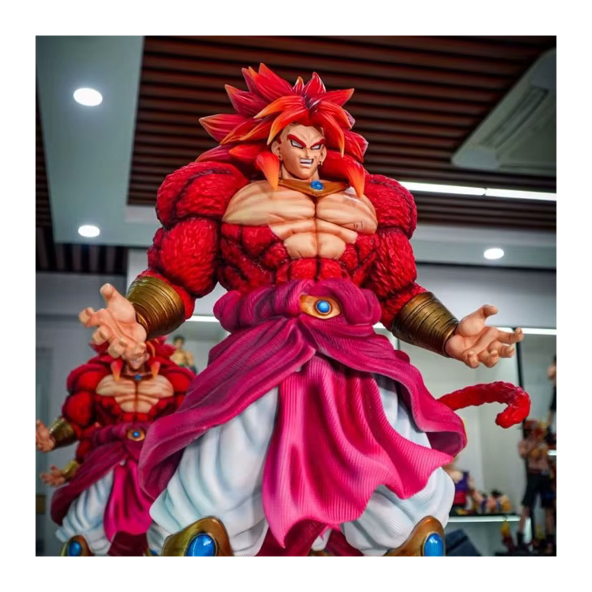 Bandai Dragon Ball Z Brolly Figur in Rot, Anime Sammlerstück Statue, Höhe: 30 cm - Bild 2