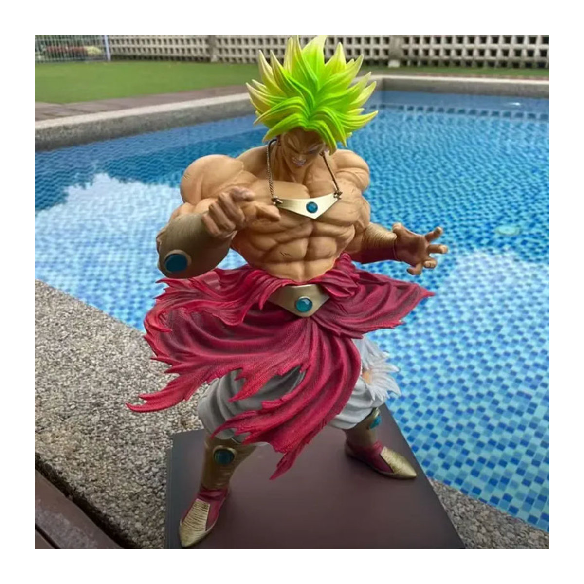 Bandai Dragon Ball Z Broly Super Saiyan Anime-Figur aus Kunststoff, mehrfarbig, Höhe: 30 cm - Bild 2