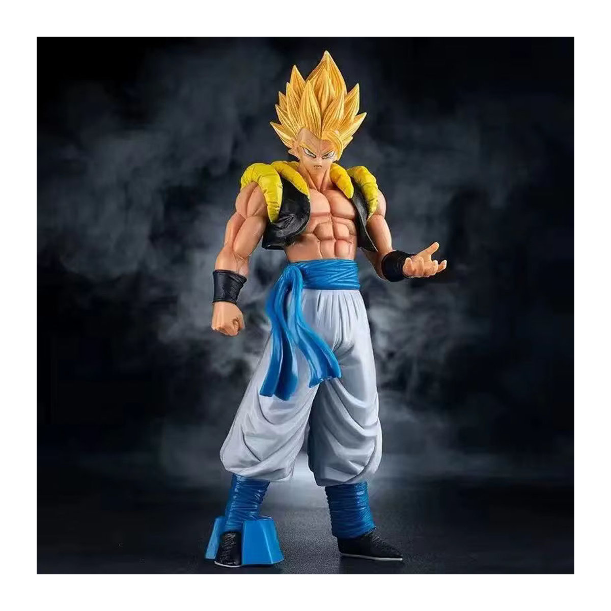 Bandai Dragon Ball Z Gogeta Super Saiyan Actionfigur aus PVC in Blau und Mehrfarbig, Höhe: 31 cm - Bild 4