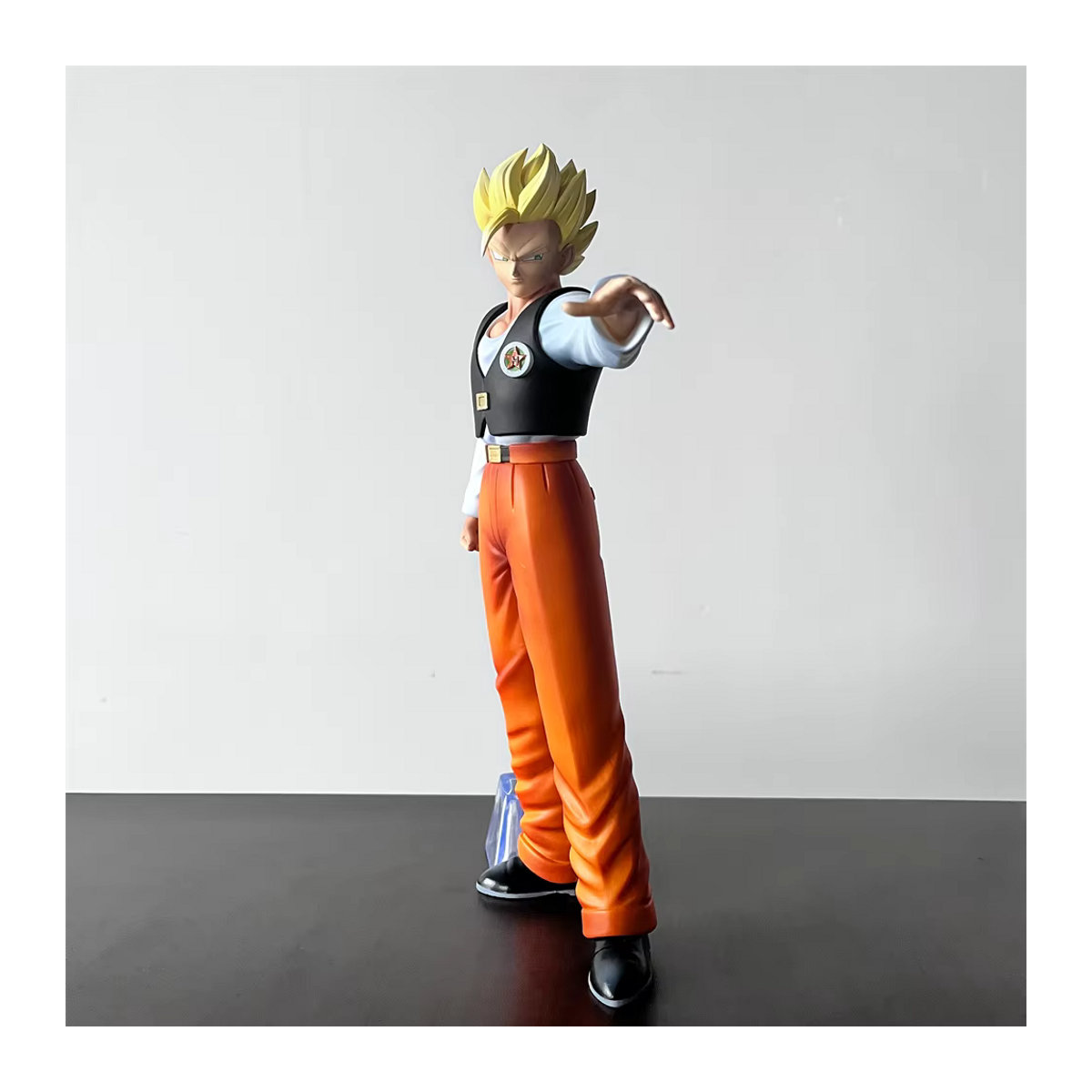 Bandai Dragon Ball Z Gohan Super Saiyajin Figur aus PVC, mehrfarbig, Höhe: 31 cm - Bild 2