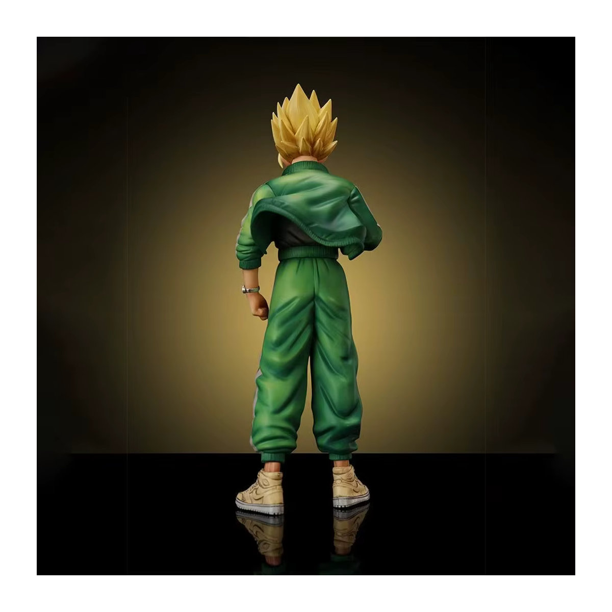 Bandai Dragon Ball Z Son Gohan Actionfigur Super Saiyan High School Gohan Sammlerfigur aus Kunststoff, mehrfarbig - Bild 2