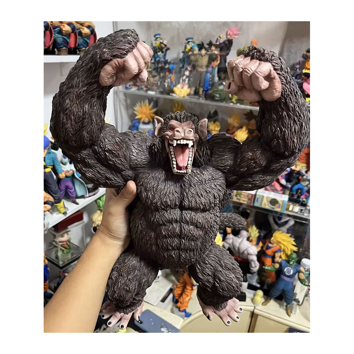 Bandai Dragon Ball Z Son Goku Action Figure aus Kunstharz, Farbe: Weiß/Braun, Höhe: 40 cm - Bild 2