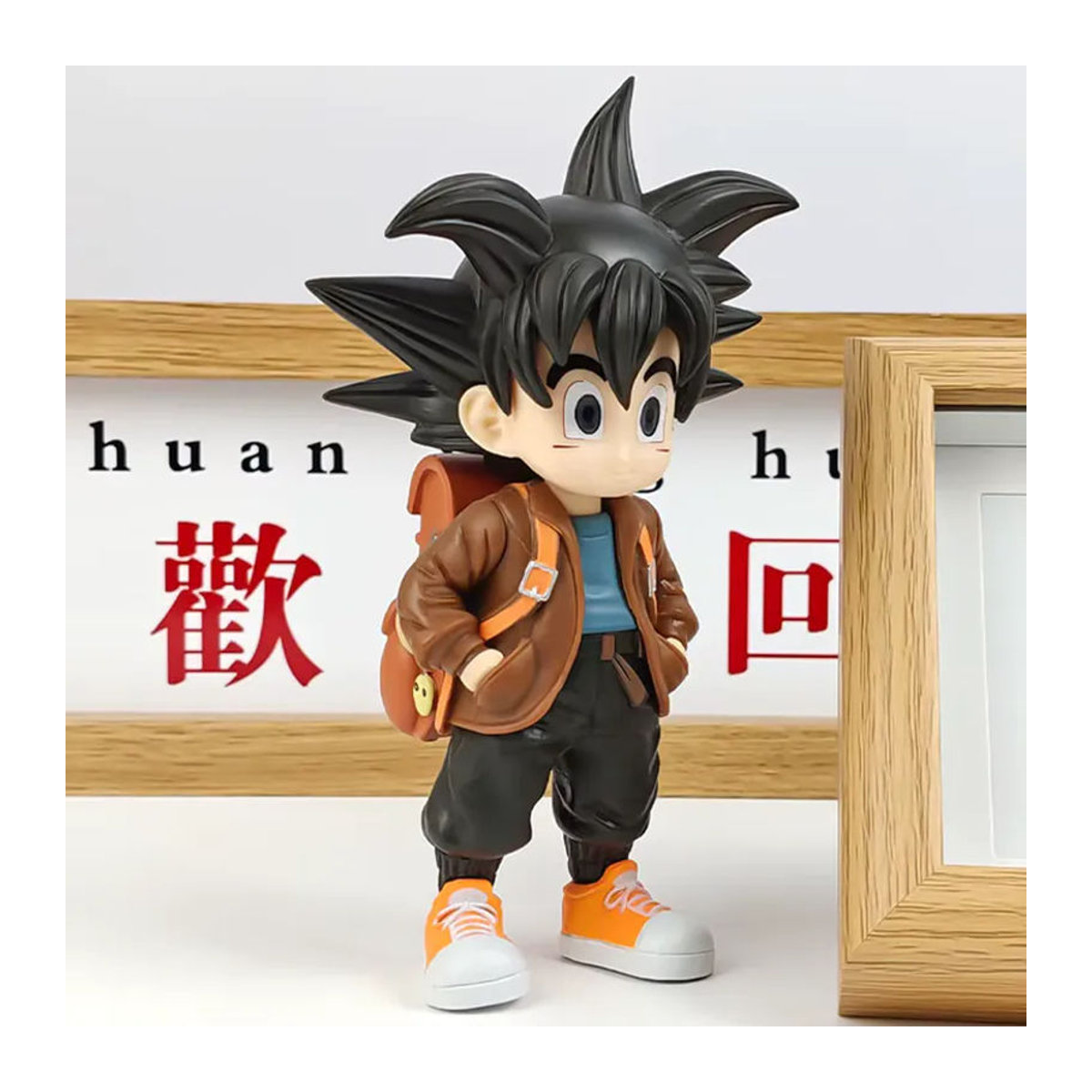 Bandai Dragon Ball Z Son Goku Actionfigur aus PVC als Telefonhalterung und Autodekoration, mehrfarbig, Höhe: 15 cm - Bild 3
