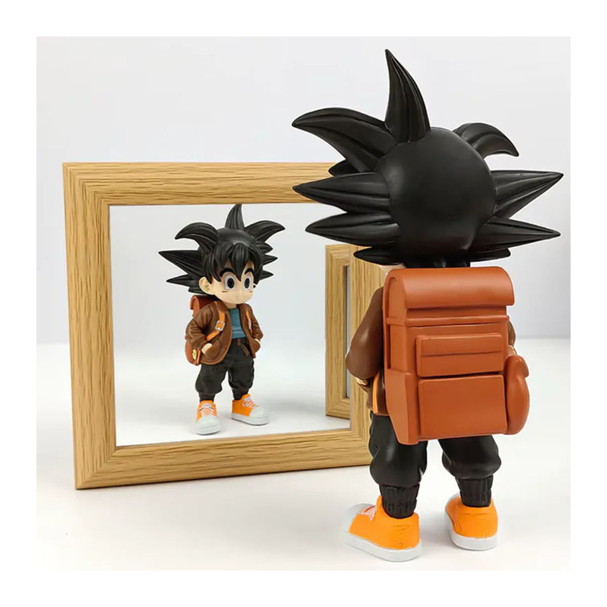 Bandai Dragon Ball Z Son Goku Actionfigur aus PVC als Telefonhalterung und Autodekoration, mehrfarbig, Höhe: 15 cm - Bild 4
