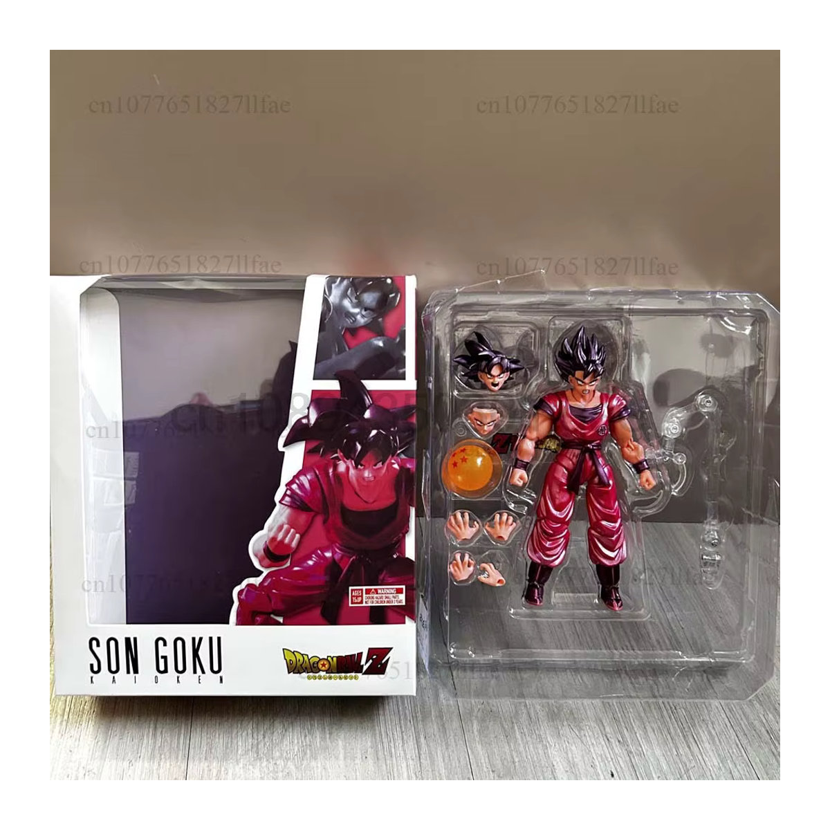 Bandai Dragon Ball Z Son Goku Kaioken Actionfigur in Rot aus Kunststoff mit beweglichen Gelenken - Bild 4