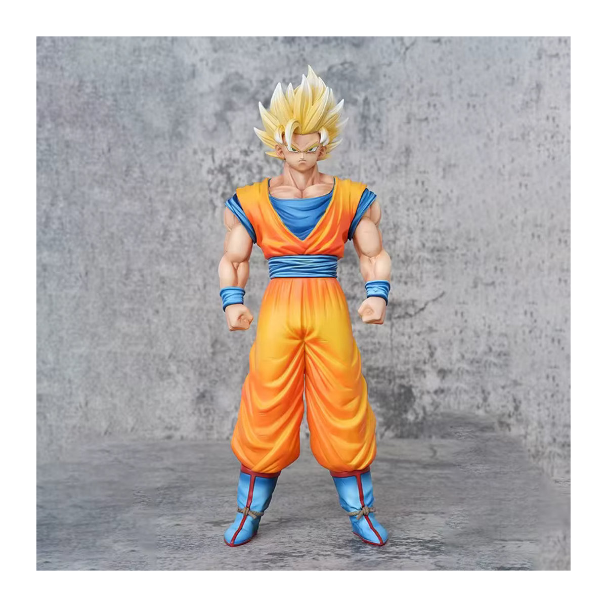 Bandai Dragon Ball Z Son Goku Super Saiyajin Actionfigur aus PVC, mehrfarbig, Höhe: 31,5 cm - Bild 2
