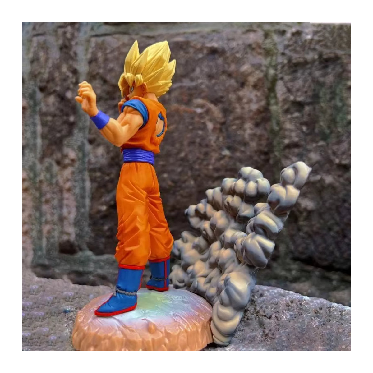 Bandai Dragon Ball Z Super Saiyajin Goku Actionfigur aus Kunststoff, mehrfarbig, Höhe: 15 cm - Bild 4