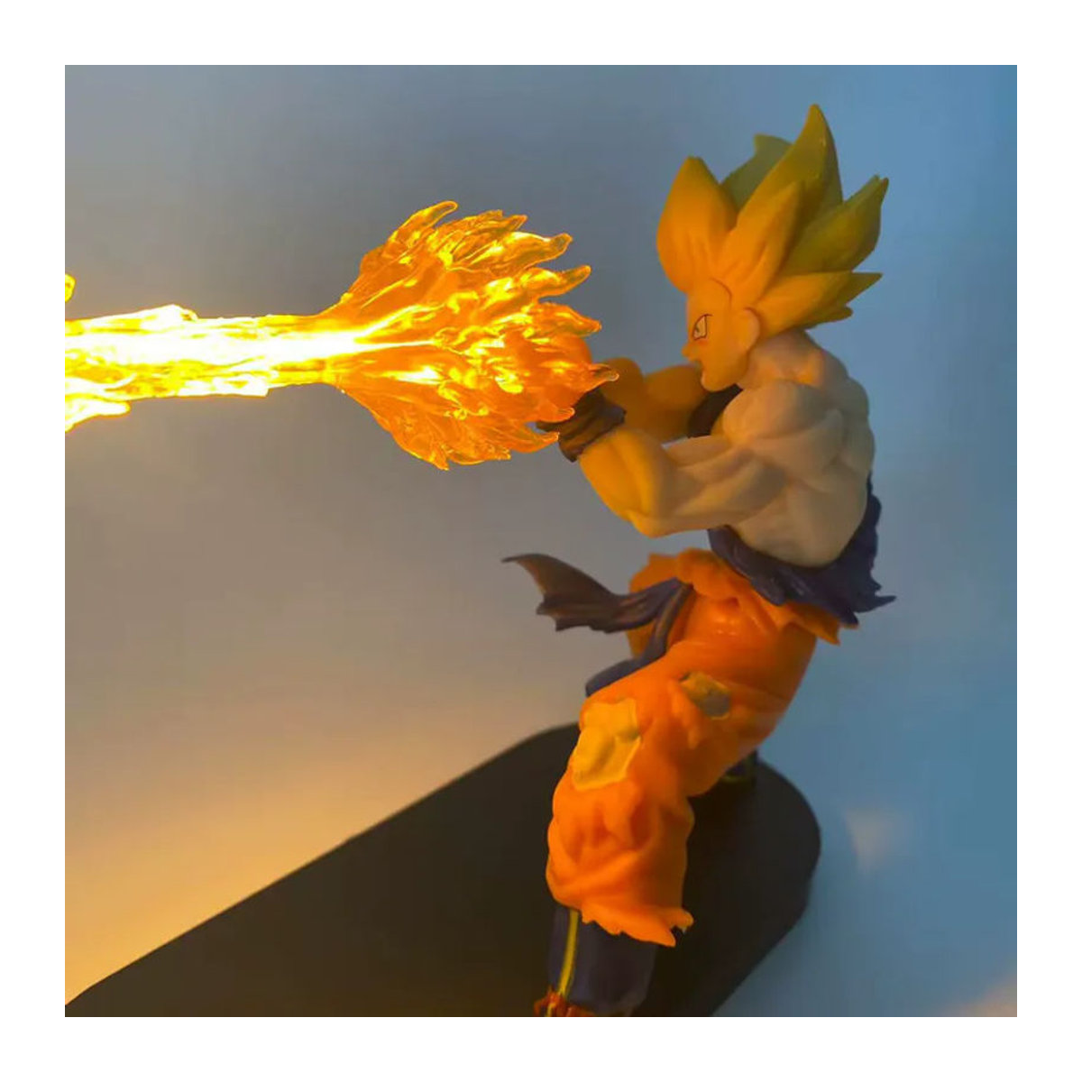 Bandai Dragon Ball Z Super Saiyajin Goku Kamehameha LED Nachtlicht Schwimmende Anime Figur in Mehrfarbig - Bild 4