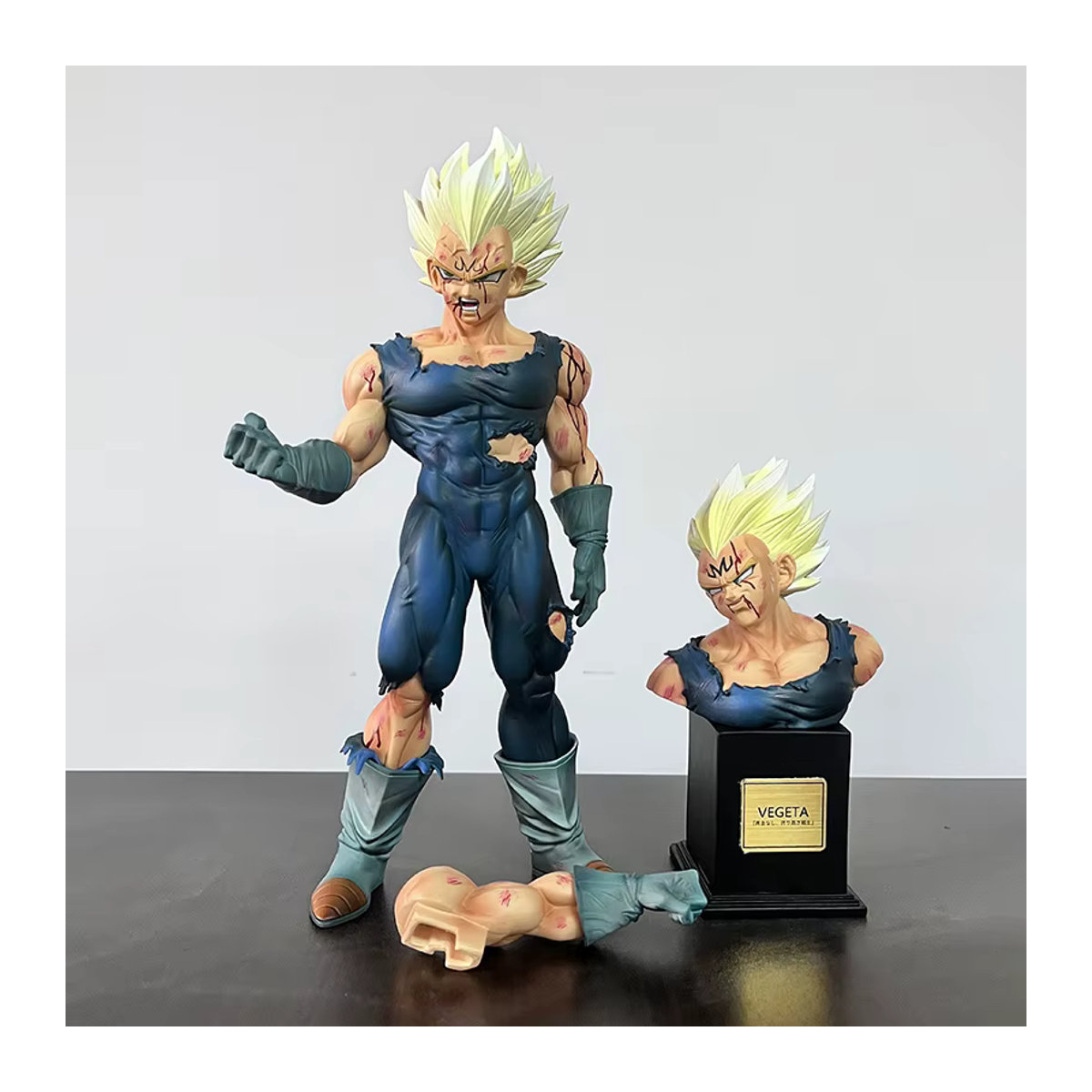 Bandai Dragon Ball Z Vegeta Actionfigur mit austauschbarem Kopf als Majin Vegeta Sammlerstück, mehrfarbig, Höhe: 28 cm - Bild 3