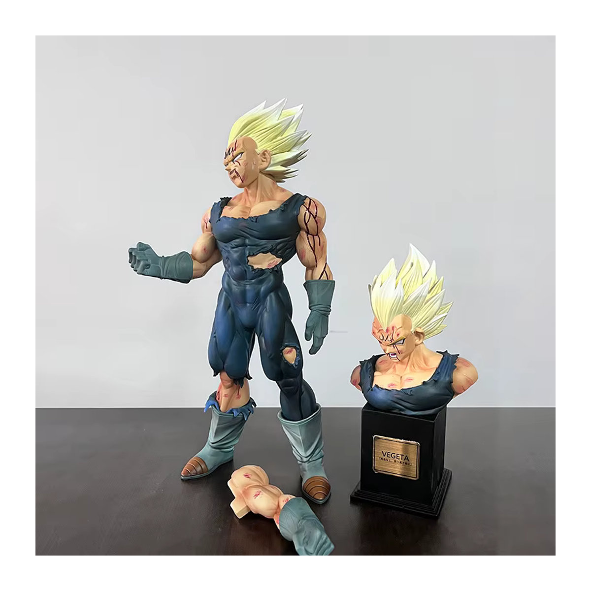 Bandai Dragon Ball Z Vegeta Actionfigur mit austauschbarem Kopf als Majin Vegeta Sammlerstück, mehrfarbig, Höhe: 28 cm - Bild 4