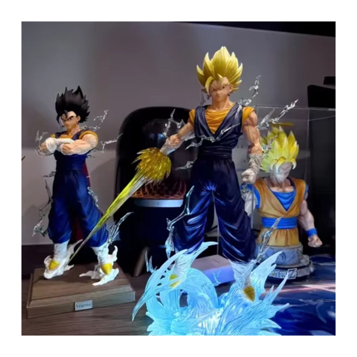 Bandai Dragon Ball Z Vegetto Anime Figur Super Saiyajin Statue in Blau, Höhe: 37 cm - Bild 3