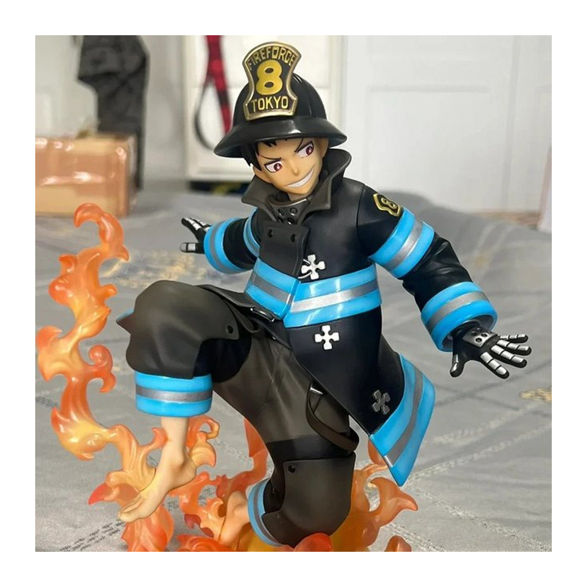 Bandai Fire Force Shinra Anime-Charakter Sammlerfigur Modellstatue in Mehrfarbig - Bild 1
