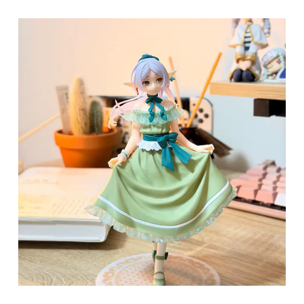 Bandai Frieren Beyond Journey's End Anime-Figur in Grün als stehende Sammlerstatue aus Kunststoff zur Schreibtischdekoration - Bild 2