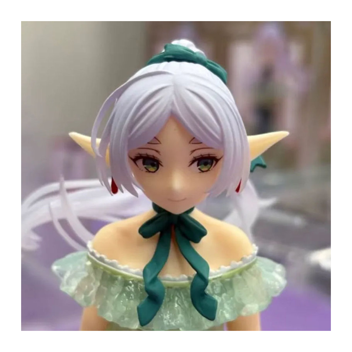 Bandai Frieren Beyond Journey's End Anime-Figur in Grün als stehende Sammlerstatue aus Kunststoff zur Schreibtischdekoration - Bild 4
