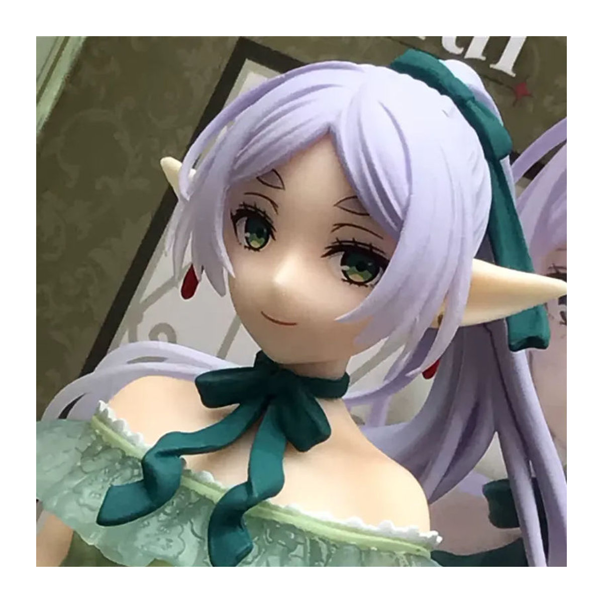 Bandai Frieren Beyond Journey's End Anime-Figur in Grün als stehende Sammlerstatue aus Kunststoff zur Schreibtischdekoration - Bild 5