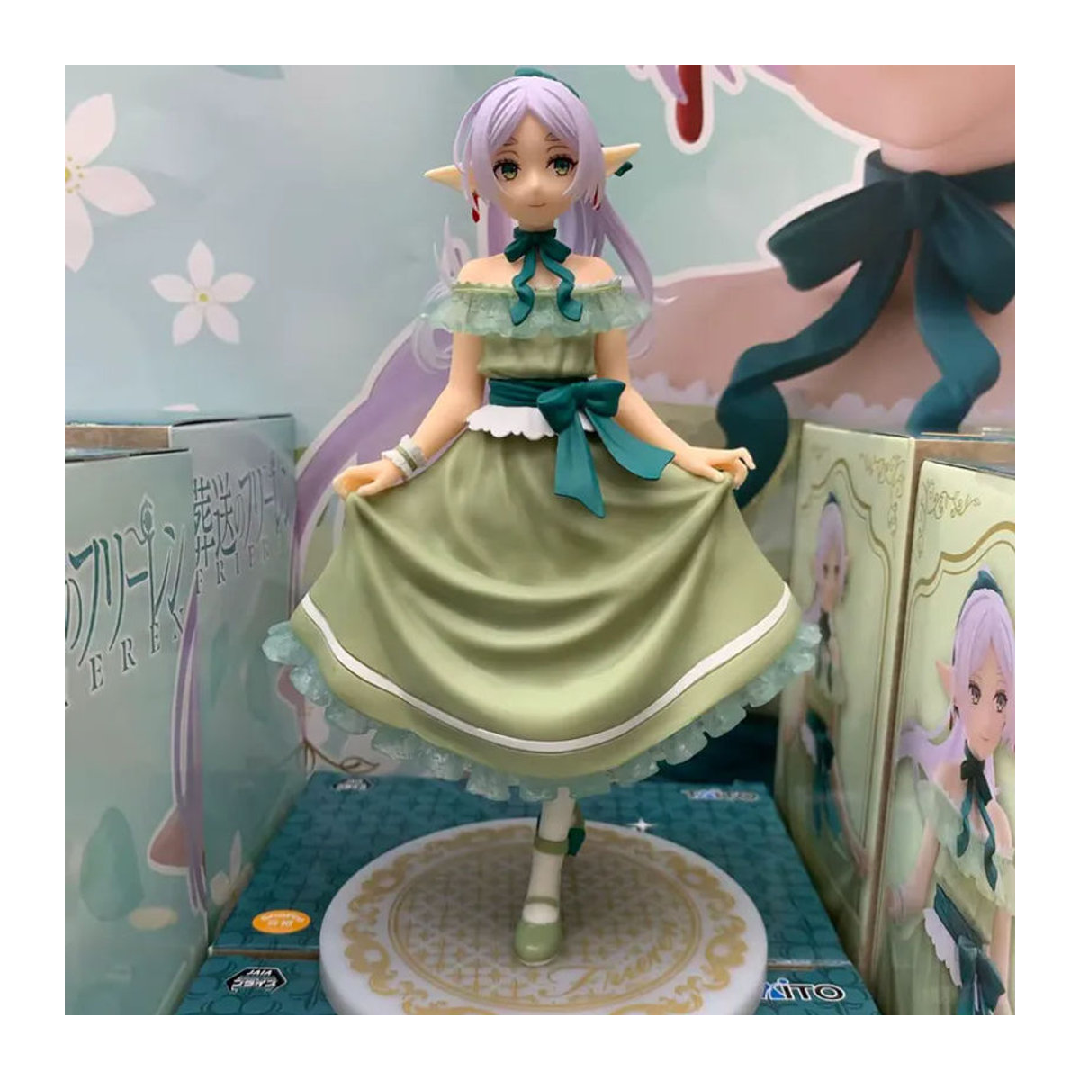 Bandai Frieren: Beyond Journey's End Coreful Frieren Actionfigur im Kleid Design in Grün - Bild 2