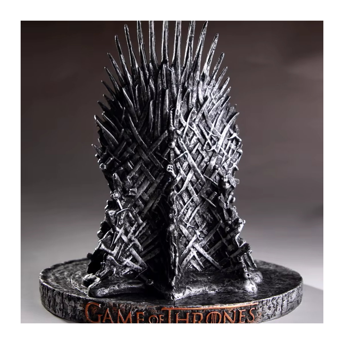 Bandai Game of Thrones Iron Throne Desktop-Ornament aus Kunststoff, Schwarz, Höhe: 16 cm - Bild 3