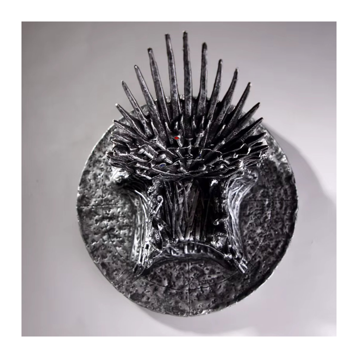 Bandai Game of Thrones Iron Throne Desktop-Ornament aus Kunststoff, Schwarz, Höhe: 16 cm - Bild 5